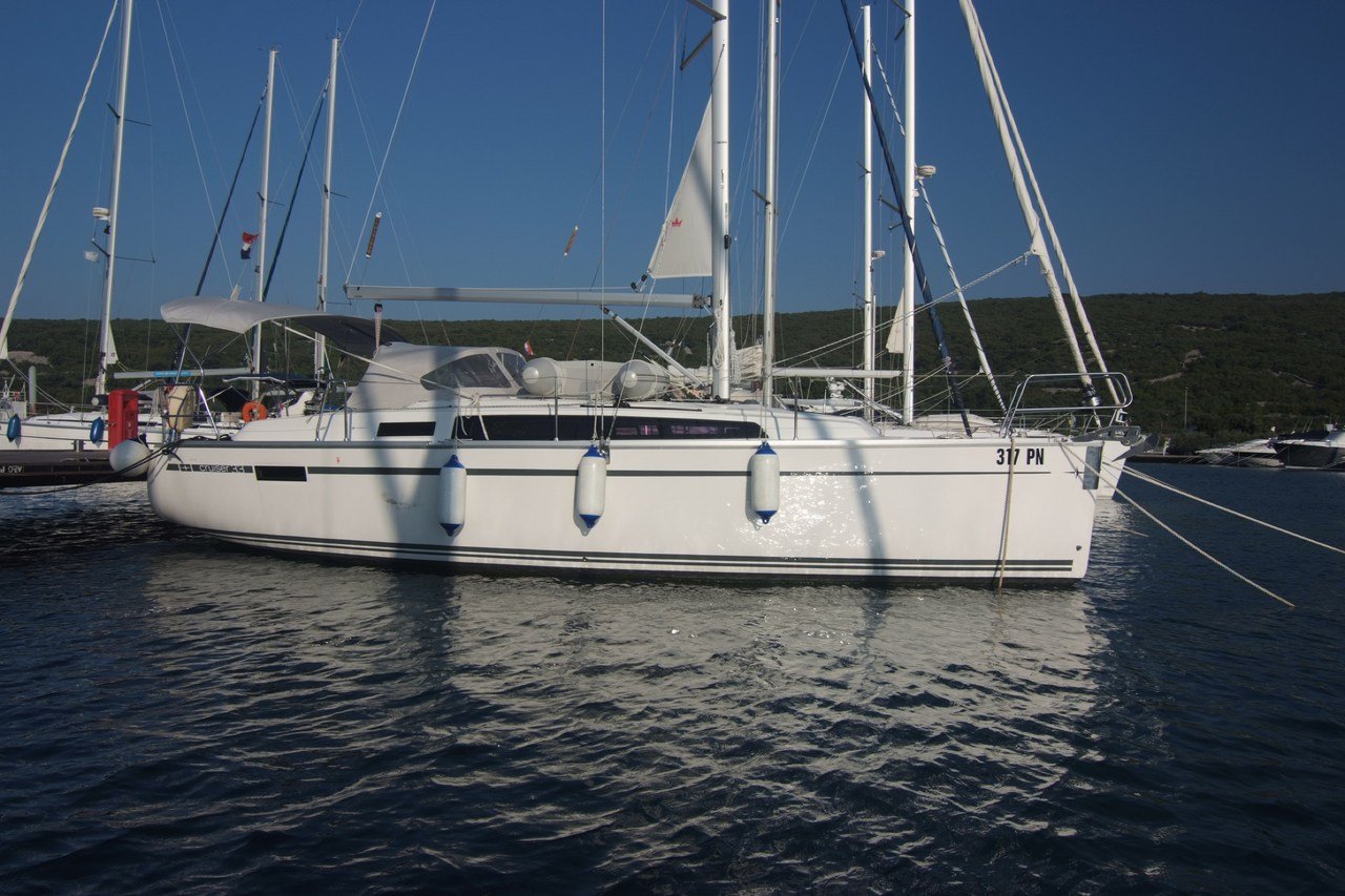 Bavaria Yachtbau Bavaria Cruiser 33