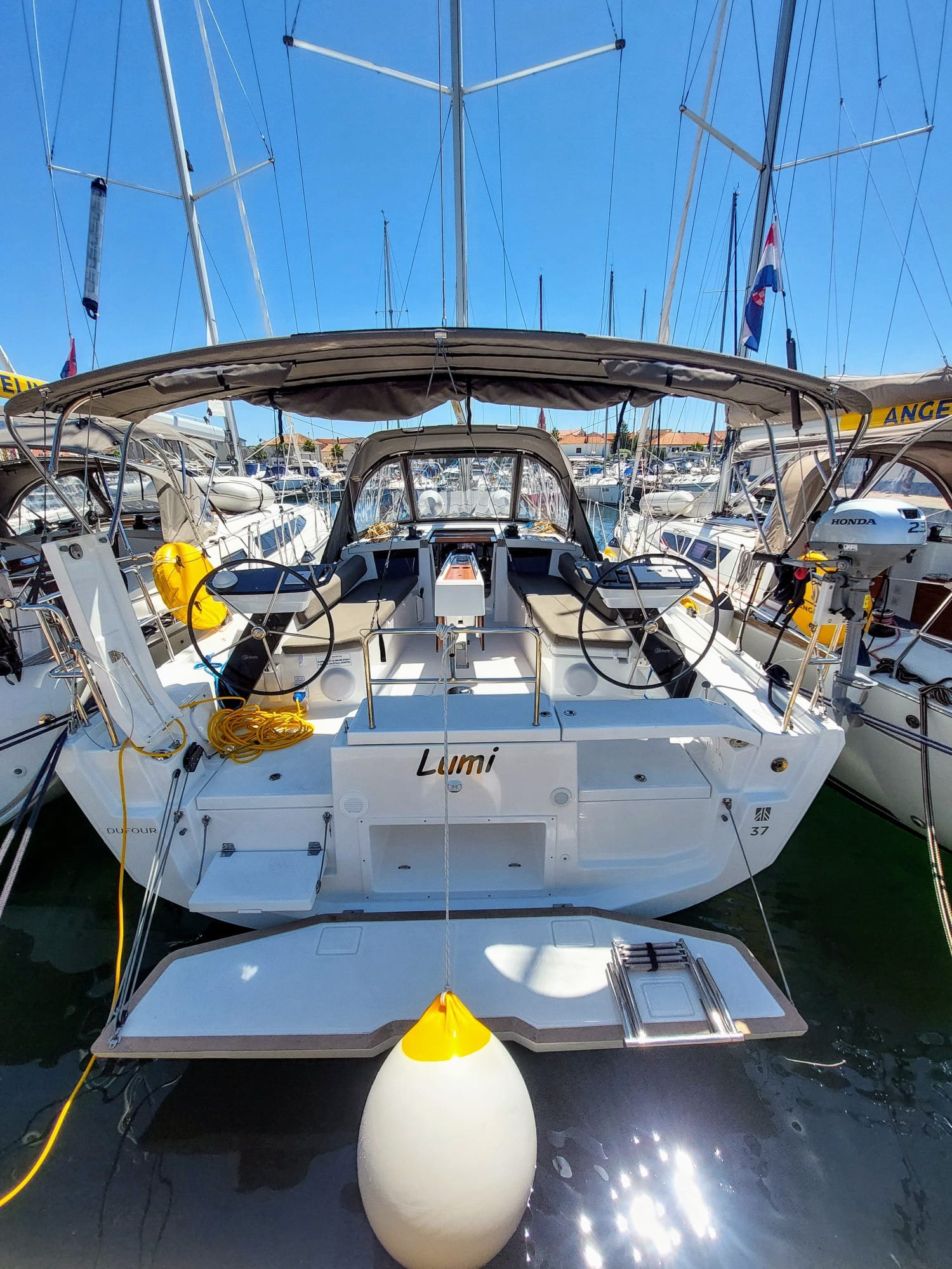 Dufour Yachts Dufour 37